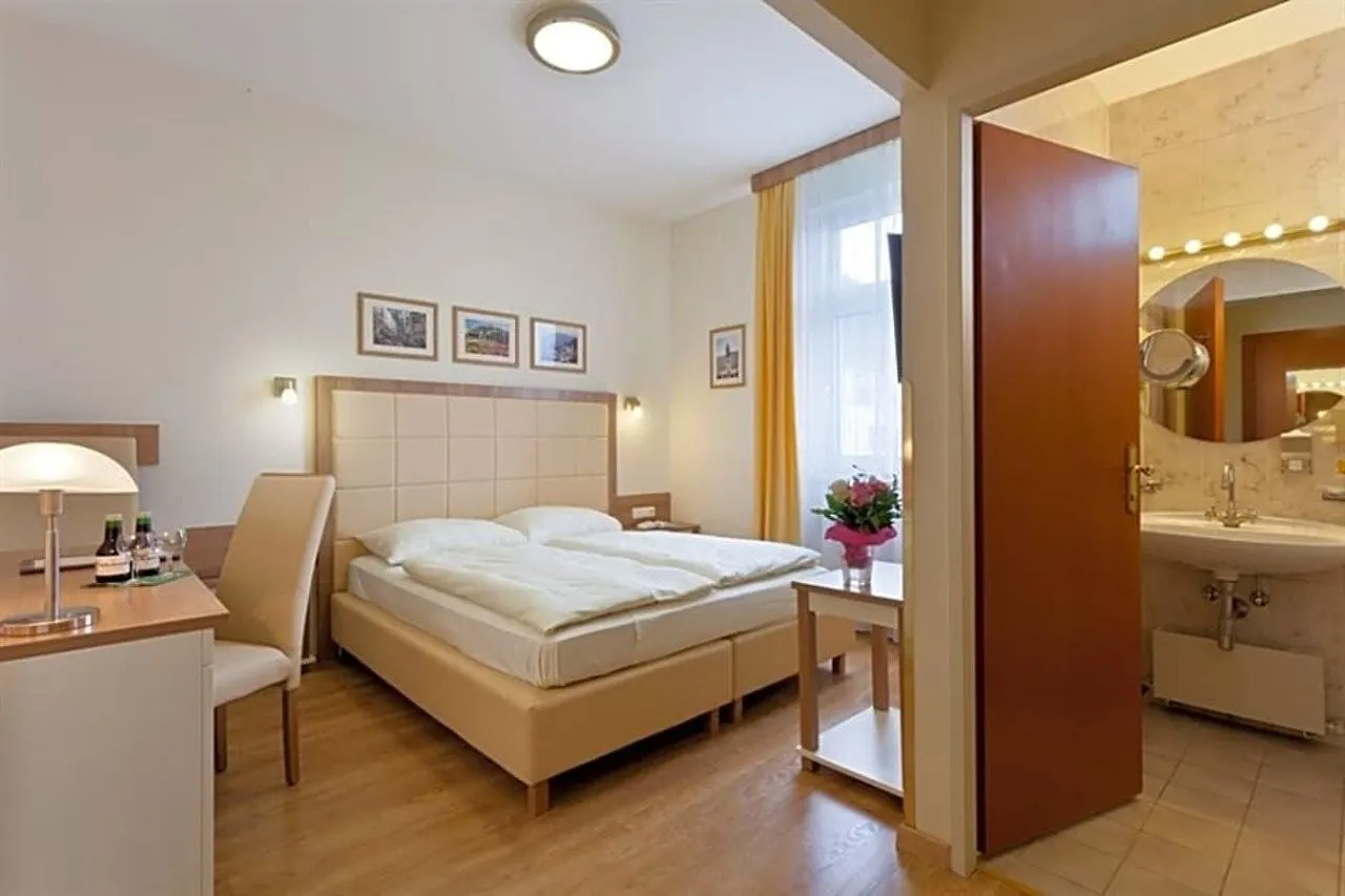 Theater Hotel Salzburgo