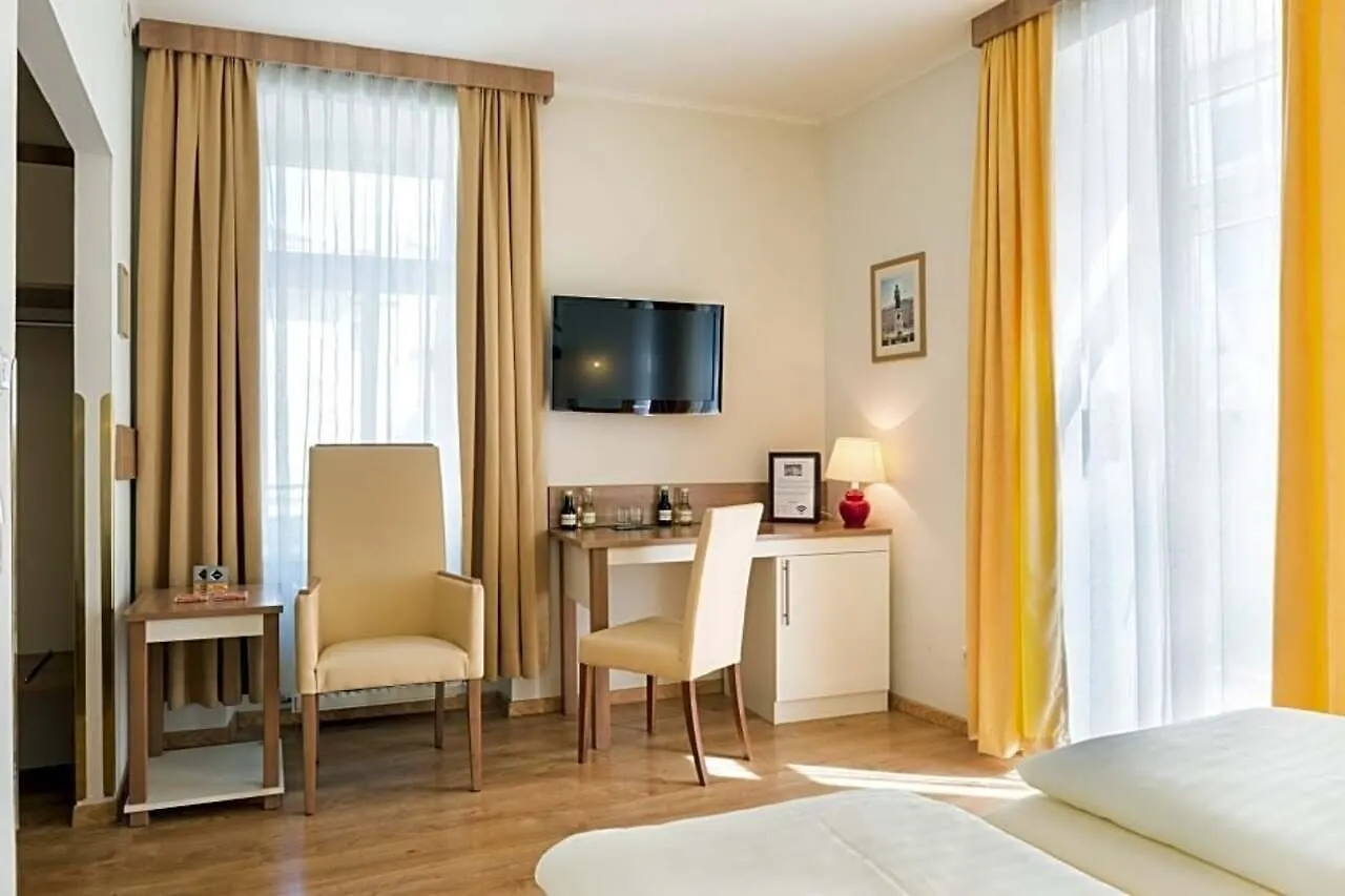 Theater Hotel Salzburgo