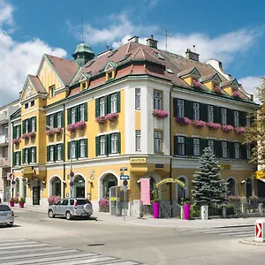 hotellátogatás