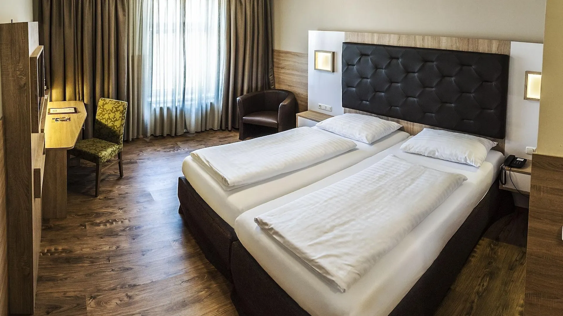 ****  Theater Hotel Salisburgo Austria
