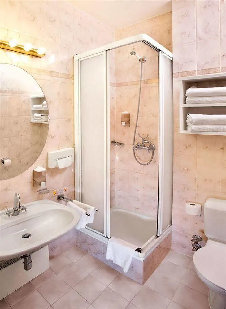 Theater Hotel Salisburgo
